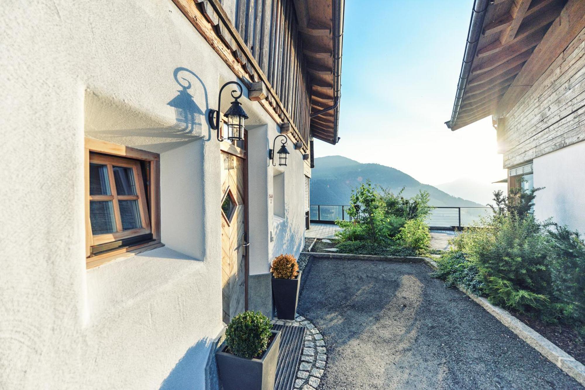 Maierl-alm&maierl-chalets Aparthotel 4*
